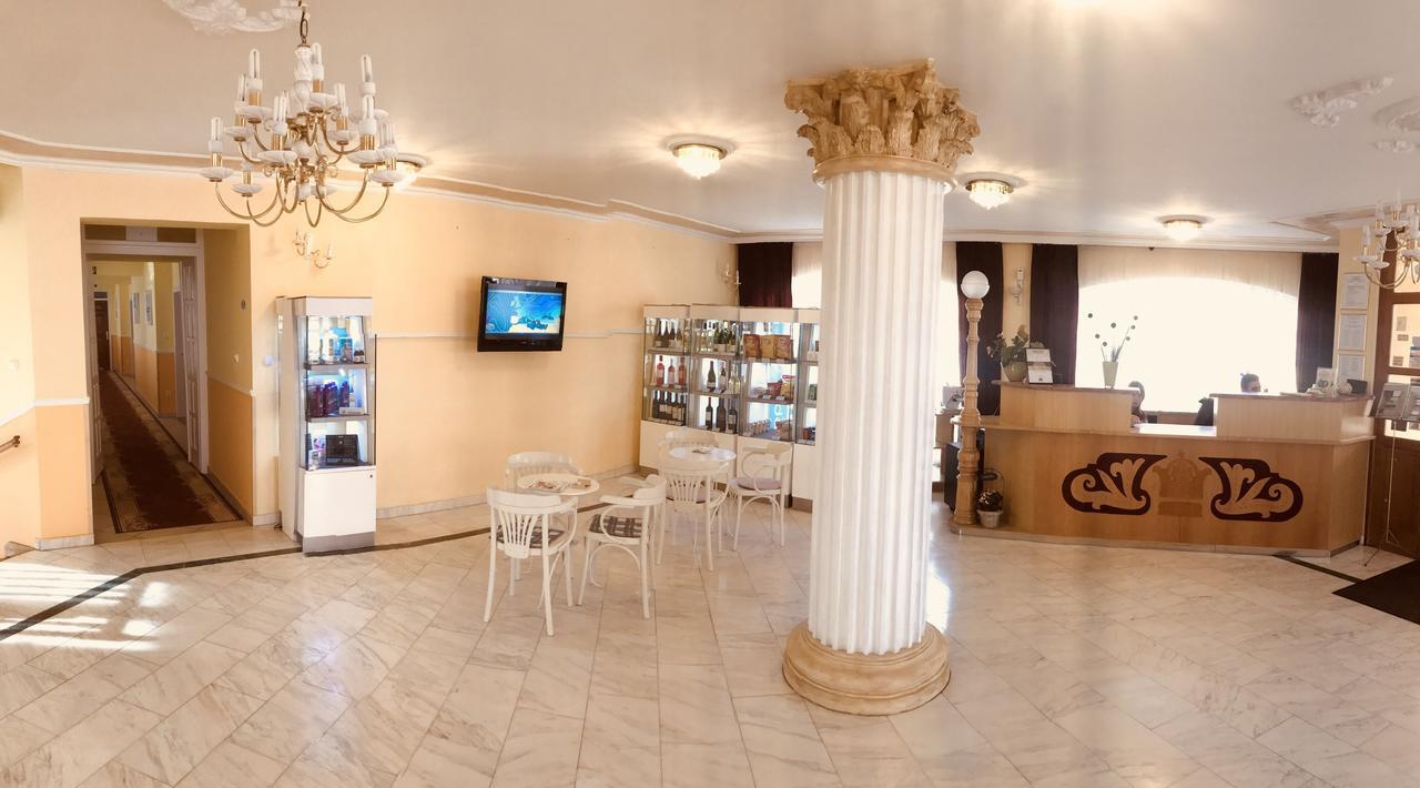 Hotel Korona Hajdúszoboszló Exteriör bild